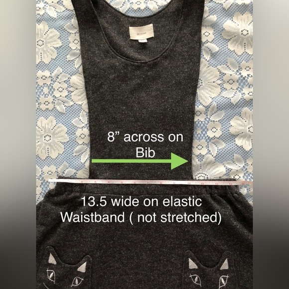 En Creme Cat Kitty Dress. Gray bib dress embroidered cats on pockets Size Medium - Picture 5 of 11